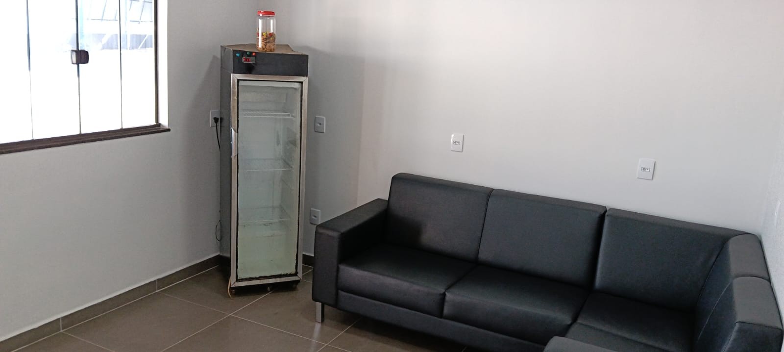 Recepção Recepção e sala de espera da RN Peças e Serviços